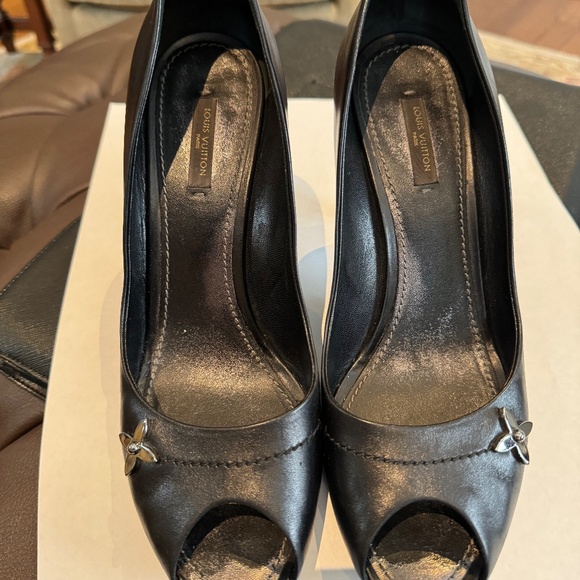 Louis Vuitton Black Leather Peep Toe Pumps Size 8.5 - Picture 15 of 16